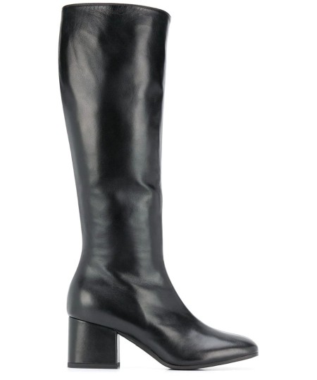 Shop Marni Sales Shoes: Shoes Marni, boots, in black color, in leather, lateral zip for closure, squared point, squared heel, length at the knee.


Composition: 100% leather.
Heel: 6 cm.
