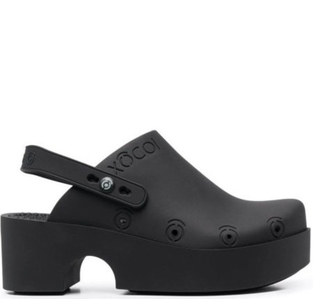 Shop Xocoi Sales Shoes: Shoes Xocoi, clogs in recycled rubber, adjustable strap back, comfortable sole inside, in black color.
Sole: 6 cm.