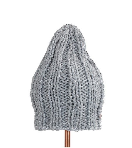 Shop Flapper Sales Accessories: Hat Flapper, Carola model, silver, knit with metallic fabric.

Composition: 100% polyester.